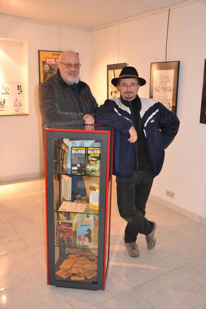 Eugène et Juan avec le chapeau d'Eugène
