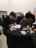 Patrick Gaumer signant son beau livre